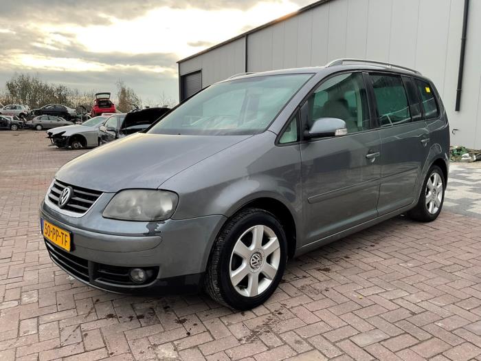 Volkswagen Touran 2.0 FSI 16V Sloopvoertuig (2004, Grijs)