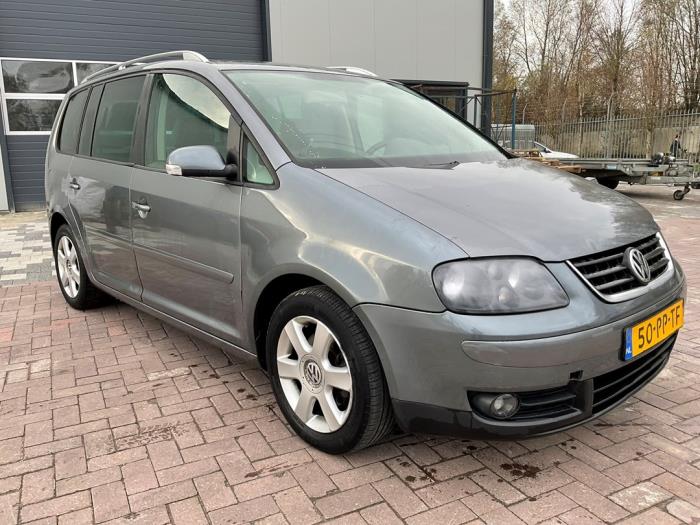 Volkswagen Touran 2.0 FSI 16V Sloopvoertuig (2004, Grijs)
