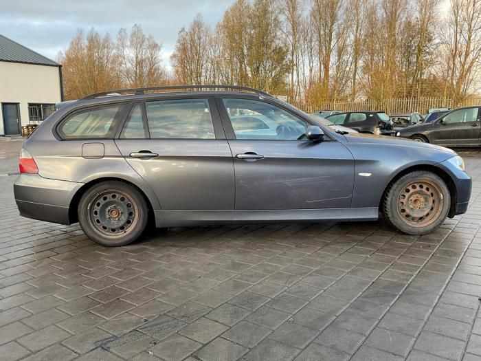 BMW 3 serie Touring 320d 16V Corporate Lease Sloopvoertuig (2005, Grijs)