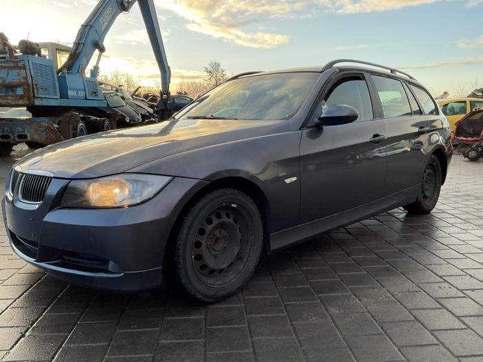 BMW 3 serie Touring 320d 16V Corporate Lease Sloopvoertuig (2005, Grijs)