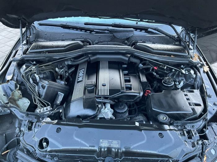 BMW 5 serie 530i 24V Sloopvoertuig (2004, Zwart)