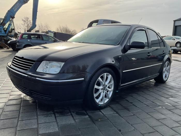 Volkswagen Bora 1.9 TDI 100 Sloopvoertuig (2004, Zwart)
