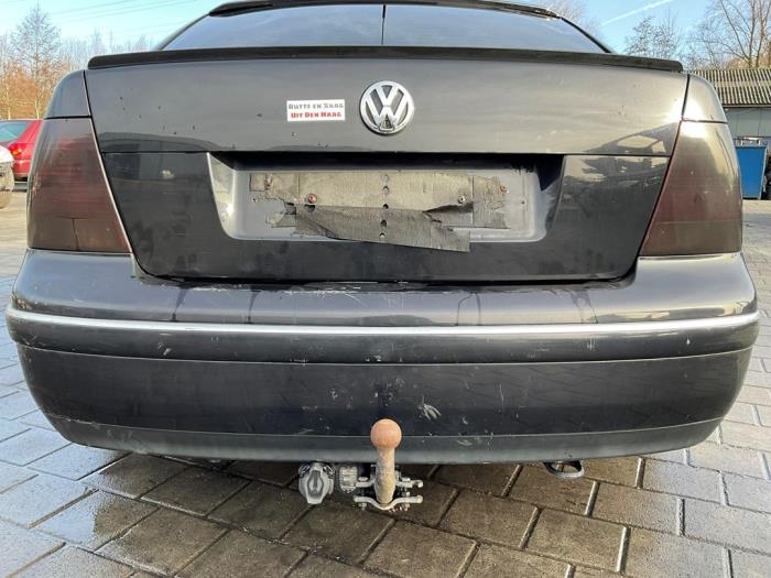 Volkswagen Bora 1.9 TDI 100 Sloopvoertuig (2004, Zwart)