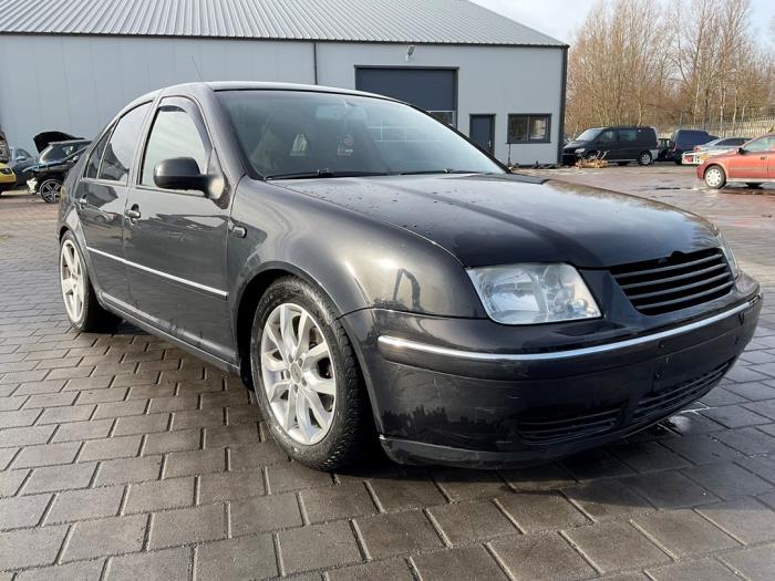 Volkswagen Bora 1.9 TDI 100 Sloopvoertuig (2004, Zwart)