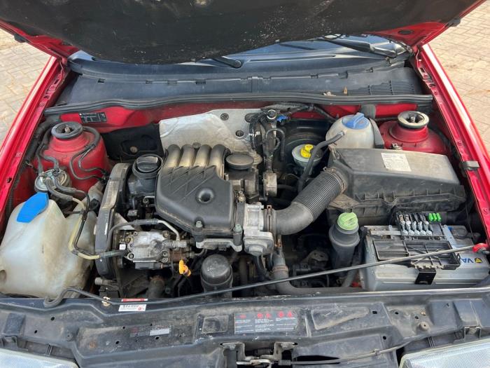 Volkswagen Caddy II 1.9 SDI Sloopvoertuig (2001, Rood)