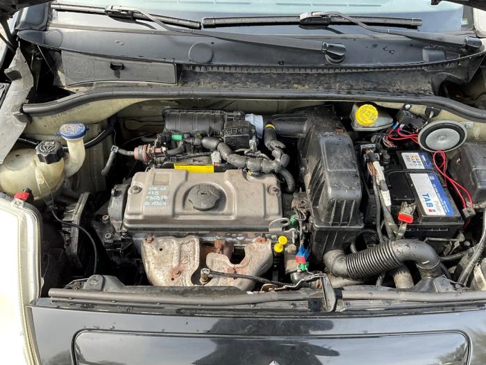 Citroen C2 1.4 Sloopvoertuig (2004, Zwart)