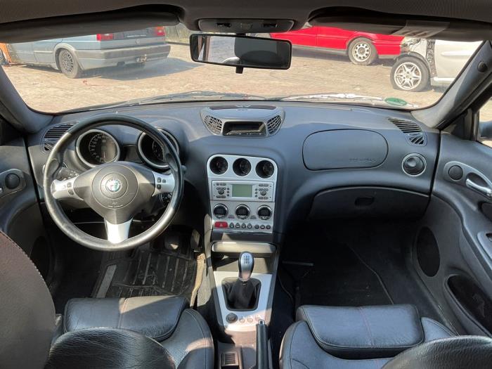 Alfa Romeo 156 1.8 Twin Spark 16V Sloopvoertuig (2005, Zwart)