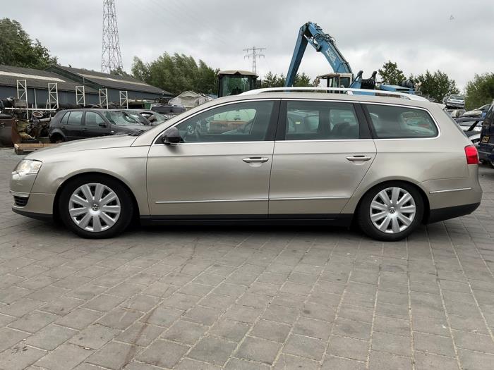 Volkswagen Passat Variant 2.0 TFSI/TSI 16V Sloopvoertuig (2006, Beige)