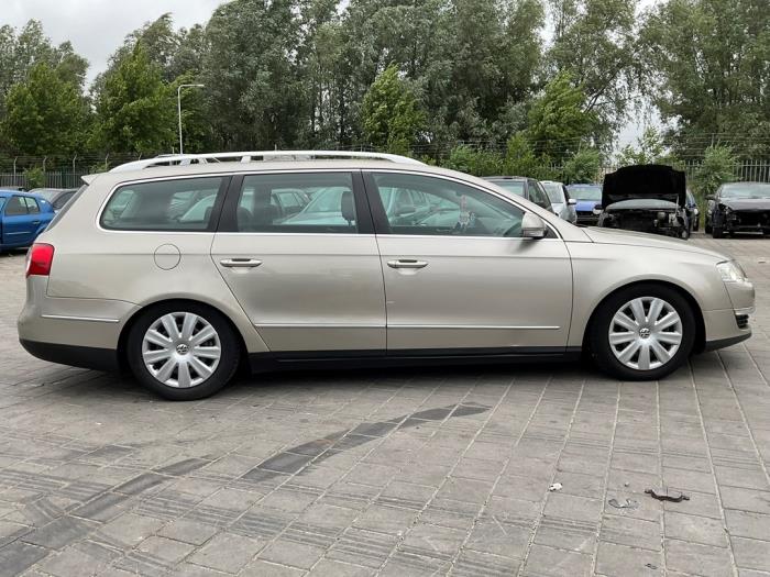 Volkswagen Passat Variant 2.0 TFSI/TSI 16V Sloopvoertuig (2006, Beige)