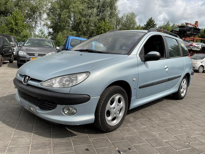 Peugeot 206 SW 1.4 Sloopvoertuig (2002, Grijs)