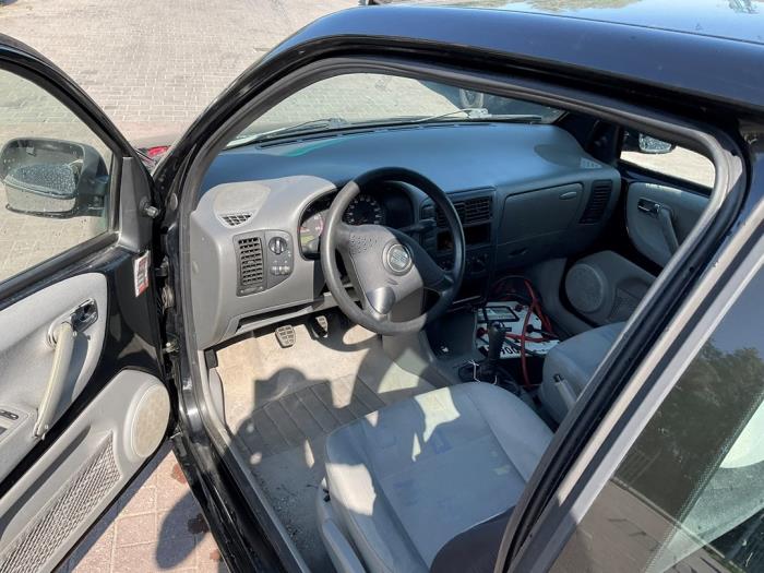 Seat Arosa 1.4 MPi Sloopvoertuig (2000, Zwart)