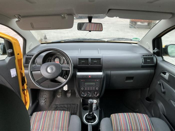Volkswagen Fox 1.2 Sloopvoertuig (2005, Geel)