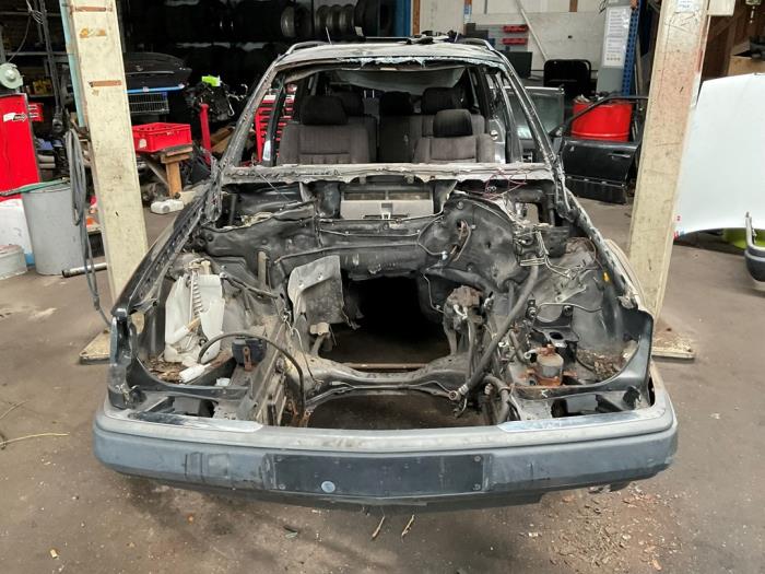 Mercedes E Combi diesel 2.5 250 TD Sloopvoertuig (1993, Zwart)