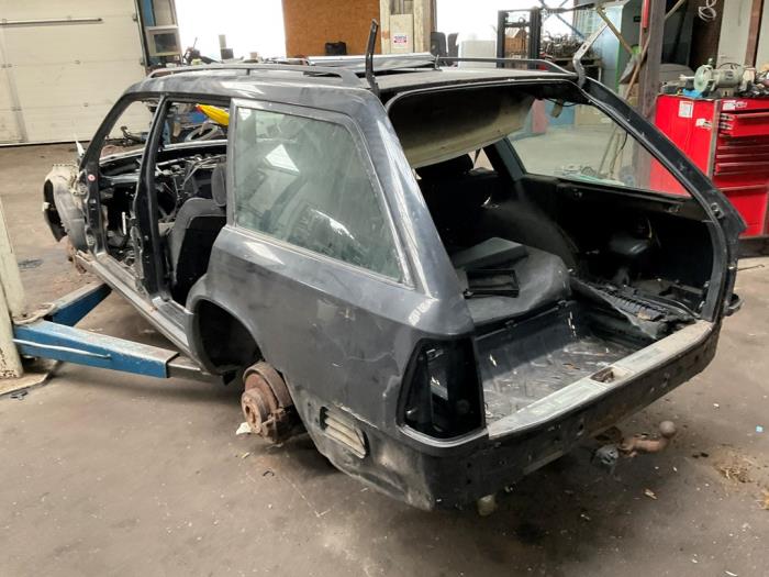 Mercedes E Combi diesel 2.5 250 TD Sloopvoertuig (1993, Zwart)