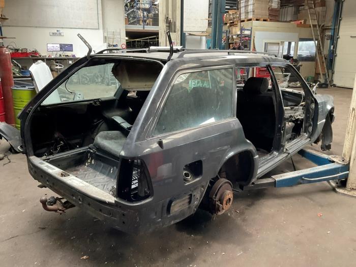 Mercedes E Combi diesel 2.5 250 TD Sloopvoertuig (1993, Zwart)