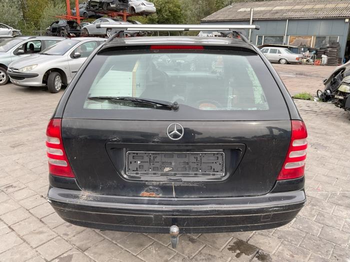 Mercedes C Combi 2.2 C-200 CDI 16V Sloopvoertuig (2002, Zwart)