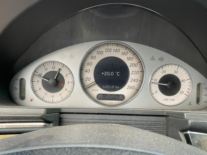 Mercedes E 3.2 E-320 CDI 24V Sloopvoertuig (2004, Blauw)