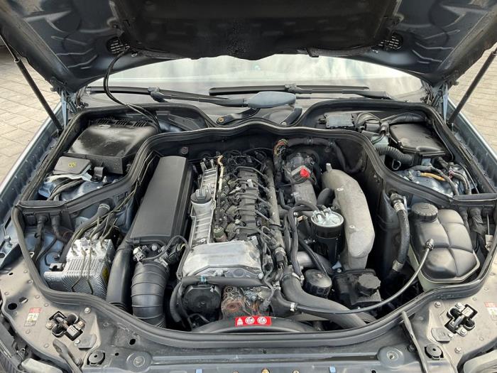 Mercedes E 3.2 E-320 CDI 24V Sloopvoertuig (2004, Blauw)