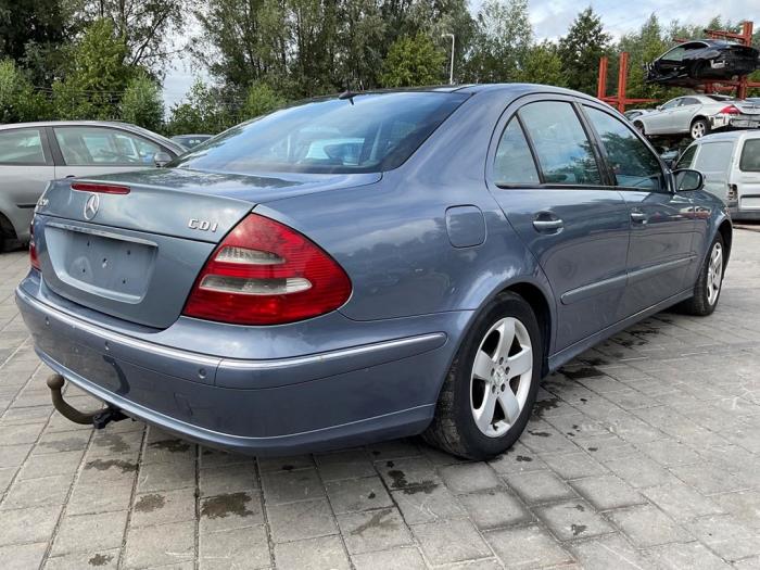 Mercedes E 3.2 E-320 CDI 24V Sloopvoertuig (2004, Blauw)