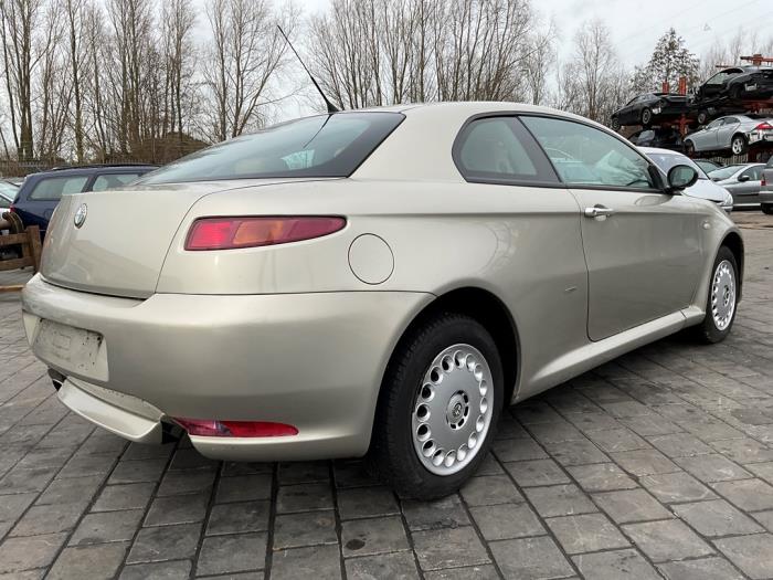 Alfa Romeo GT 2.0 JTS 16V Sloopvoertuig (2006, Grijs)