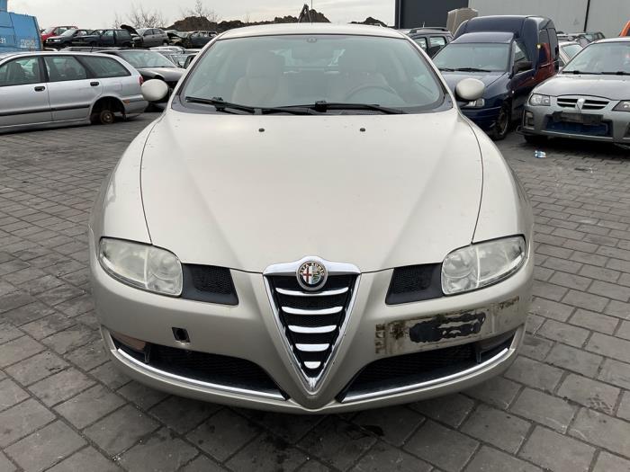 Alfa Romeo GT 2.0 JTS 16V Sloopvoertuig (2006, Grijs)