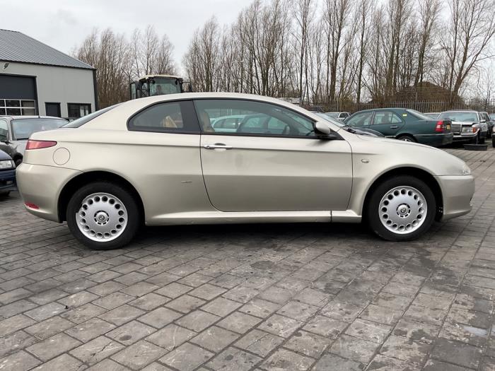 Alfa Romeo GT 2.0 JTS 16V Sloopvoertuig (2006, Grijs)