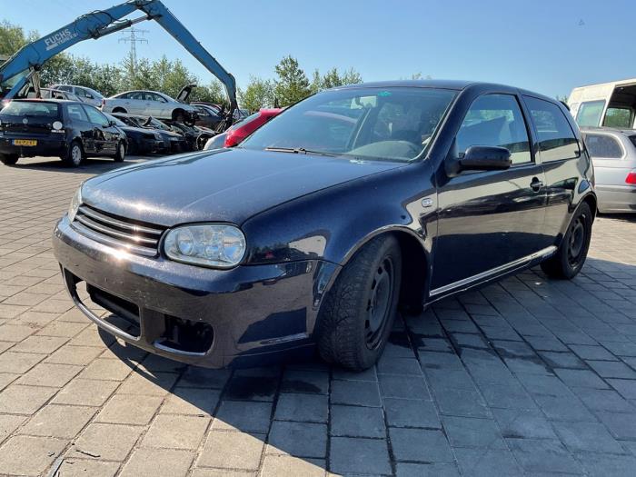 Volkswagen Golf IV 1.9 TDI 130 Sloopvoertuig (2002, Zwart)