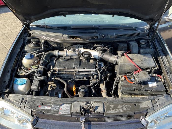 Volkswagen Golf IV 1.9 TDI 130 Sloopvoertuig (2002, Zwart)