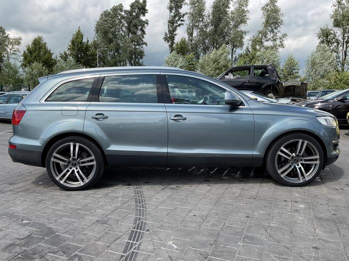 Audi Q7 4.2 FSI V8 32V Sloopvoertuig (2006, Grijs)