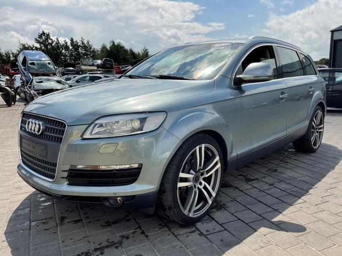 Audi Q7 4.2 FSI V8 32V Sloopvoertuig (2006, Grijs)