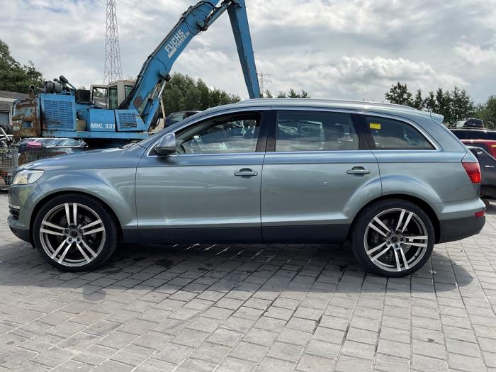 Audi Q7 4.2 FSI V8 32V Sloopvoertuig (2006, Grijs)