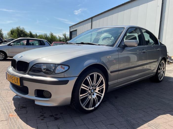 BMW 3 serie 318i 16V Schadevoertuig (2004, Grijs)