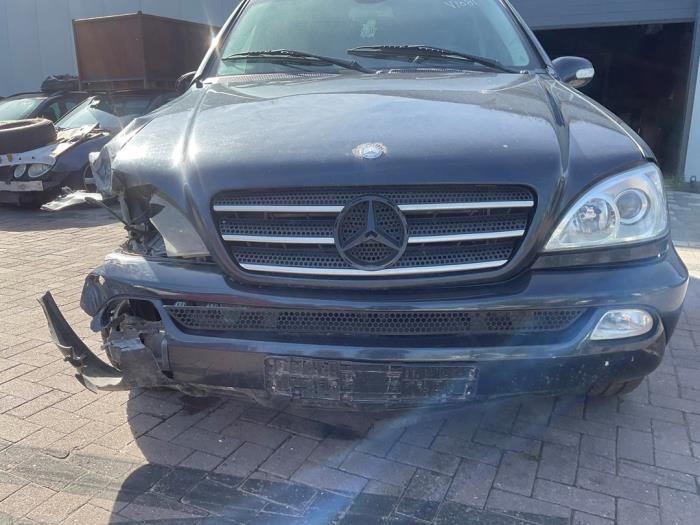 Mercedes ML I 270 2.7 CDI 20V Sloopvoertuig (2001)