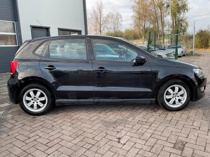 Volkswagen Polo V 1.2 TDI 12V BlueMotion Sloopvoertuig (2010, Zwart)