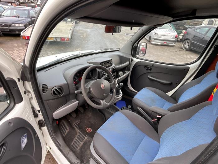 Fiat Doblo Cargo 1.3 D 16V Multijet DPF Sloopvoertuig (2009, Graniet)