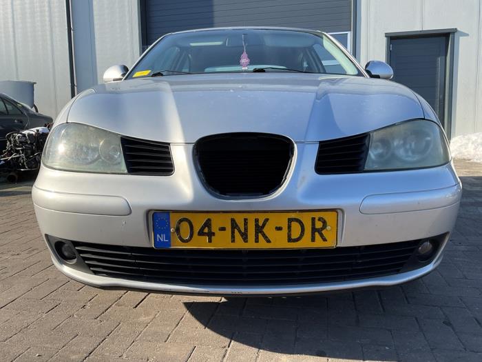 Seat Ibiza III 1.4 16V 75 Schadevoertuig (2003, Grijs)