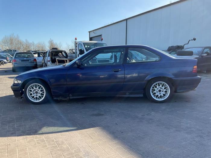 BMW 3 serie 320i 24V Sloopvoertuig (1993, Blauw)
