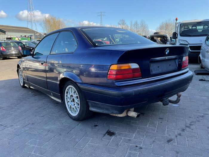BMW 3 serie 320i 24V Sloopvoertuig (1993, Blauw)