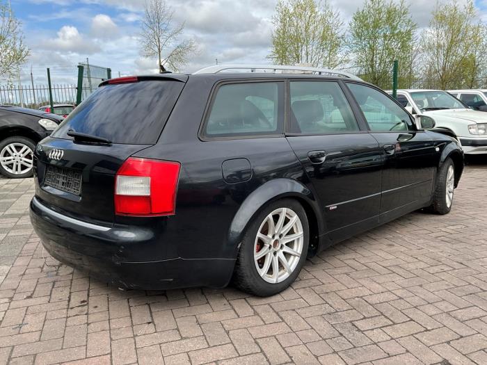 Audi A4 Avant 2.5 TDI 24V Sloopvoertuig (2004, Zwart)