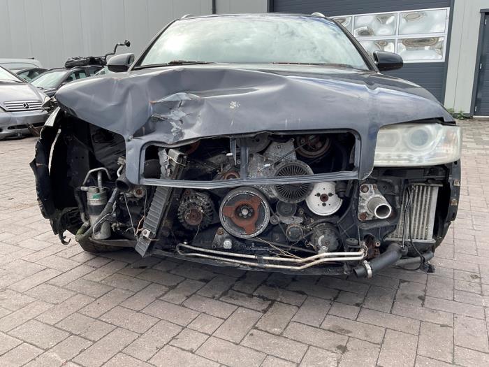 Audi A4 Avant 2.5 TDI 24V Sloopvoertuig (2004, Zwart)