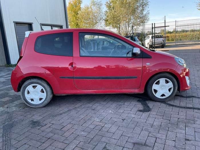 Renault Twingo II 1.2 16V Schadevoertuig (2011, Rood)