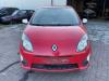 Renault Twingo II 1.2 16V Schadevoertuig (2011, Rood)