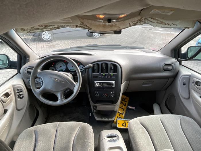 Chrysler Voyager/Grand Voyager 3.3 V6 Sloopvoertuig (2003, Zwart)