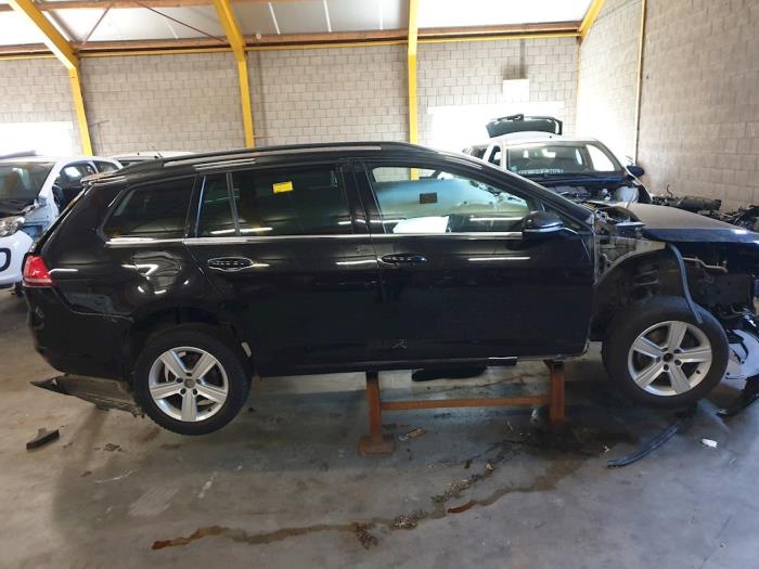 Volkswagen Golf VII Variant 1.6 TDI 4Motion 16V Sloopvoertuig (2016, Zwart)