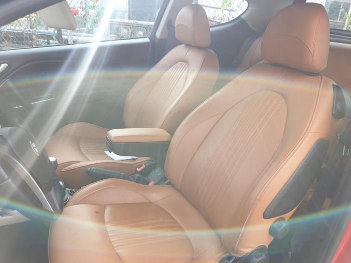 Alfa Romeo MiTo 1.3 JTDm 16V Eco Sloopvoertuig (2011, Rood)