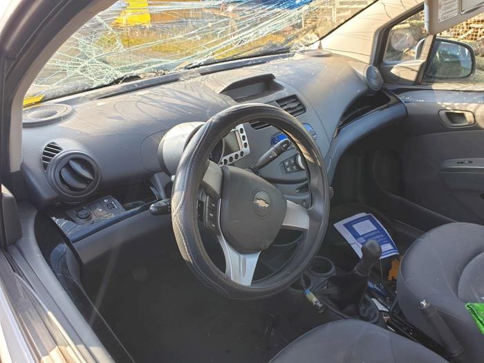 Chevrolet Spark 1.0 16V Bifuel Sloopvoertuig (2011, Wit)