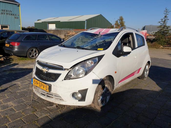 Chevrolet Spark 1.0 16V Bifuel Sloopvoertuig (2011, Wit)