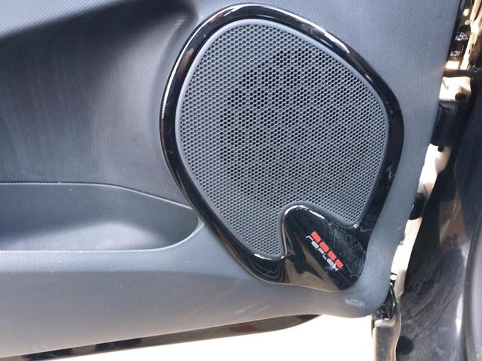 Renault Clio IV Estate/Grandtour 1.5 Energy dCi 90 FAP Sloopvoertuig (2015, Zwart)