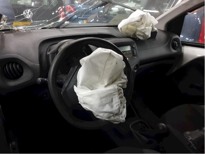 Peugeot 108 1.0 12V Sloopvoertuig (2017, Wit)