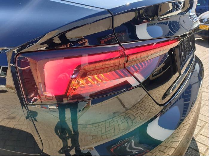 Audi A5 Sportback 2.0 TDI Ultra 16V Sloopvoertuig (2018, Zwart)